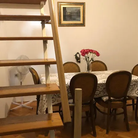 Piko Apartment