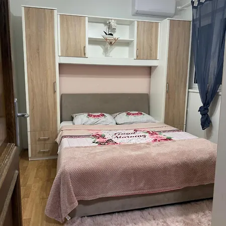 Piko Apartment