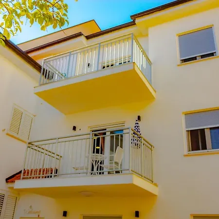Piko Apartment