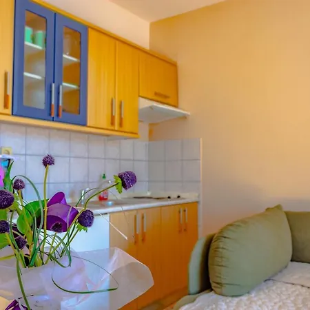 Piko Apartment *